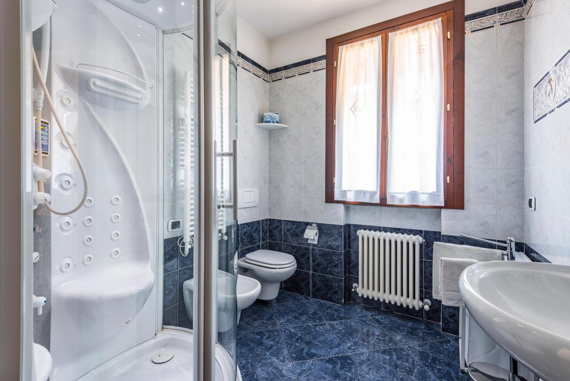 Jacuzzi Apartment In Italian Villa, Wi-Fi & Garden Sassuolo - Maranello Casalgrande Exterior photo